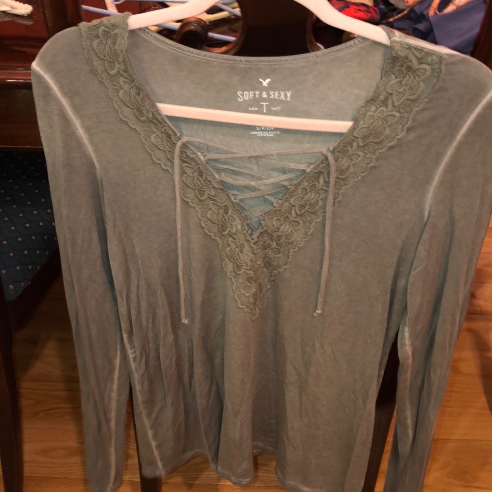 American eagle cute green shirt